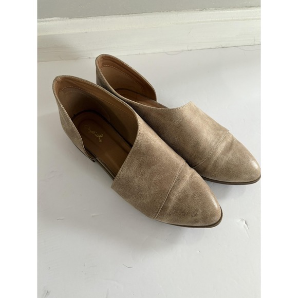 Qupid Shoes Womens Size 8.5 Tan Faux Leather D'Orsay Flats Pointed Toe Slip On - Picture 1 of 8